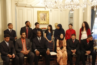 7_sitting_before_clinton_1